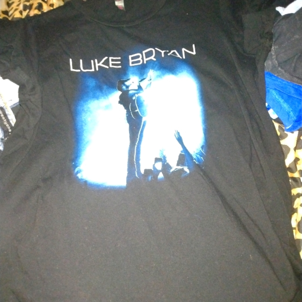 Luke Bryan tee shirt